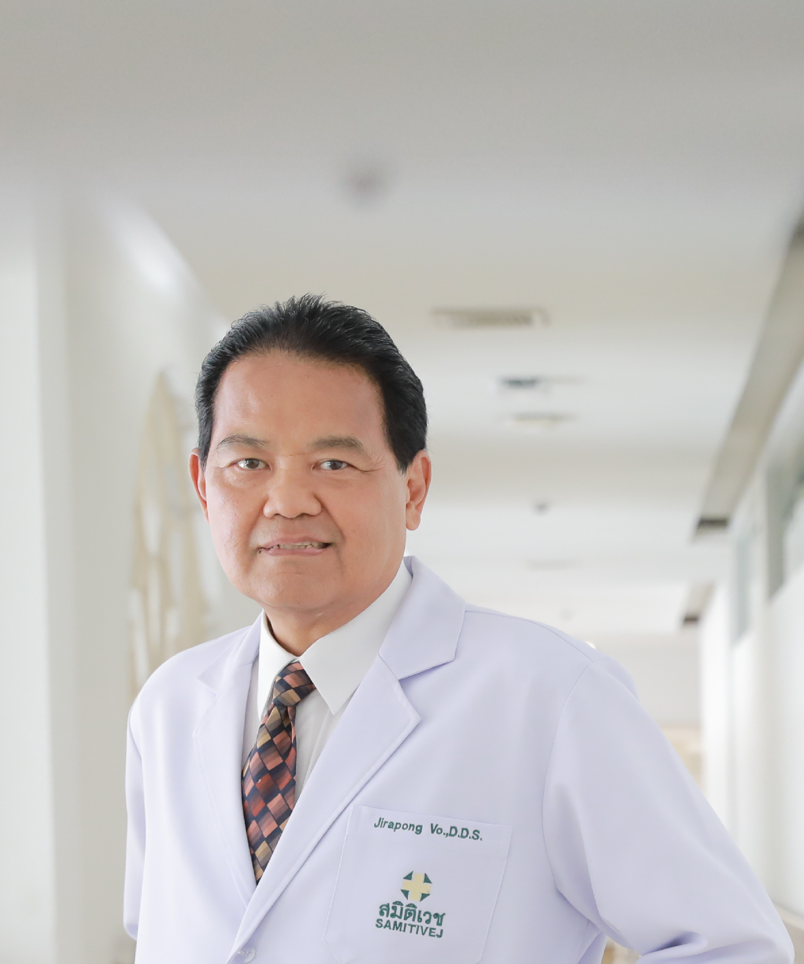 Jirapong Vorasuntharosoth, D.D.S