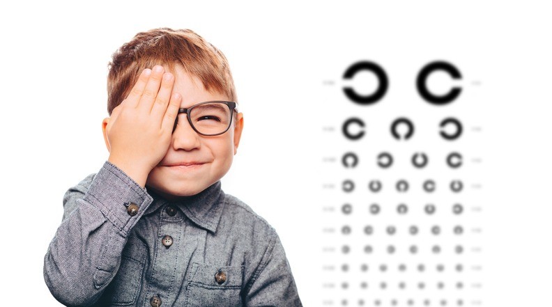 学校の視力検査・眼科検診の結果で病院受診をすすめられたら