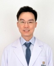 Navy Tanjararak,M.D.