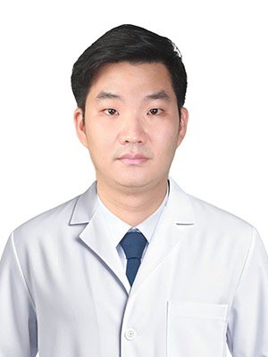 Teerapat Aiemsamran, M.D.