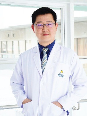 Nontapat Kantathavorn, M.D.