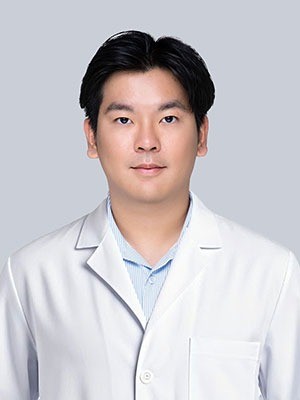 Pholwat Dudsdeemaytha, M.D.