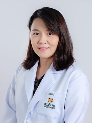 Chompoo Aiemarreerat, M.D.