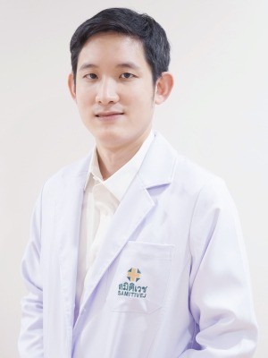 Techit Leelasestaporn, M.D.